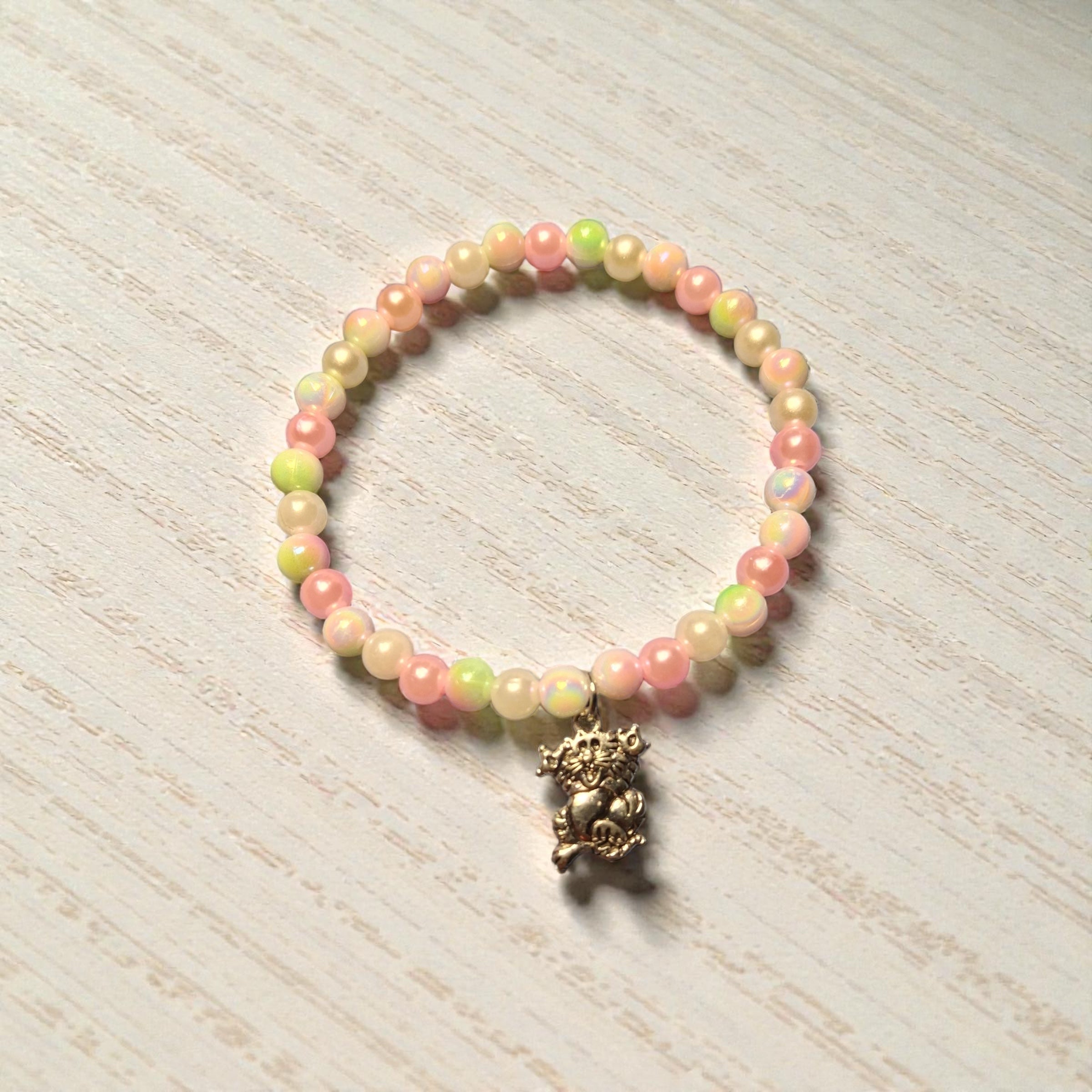 Pink and White Pearl Round Bracelet with Cat Charm