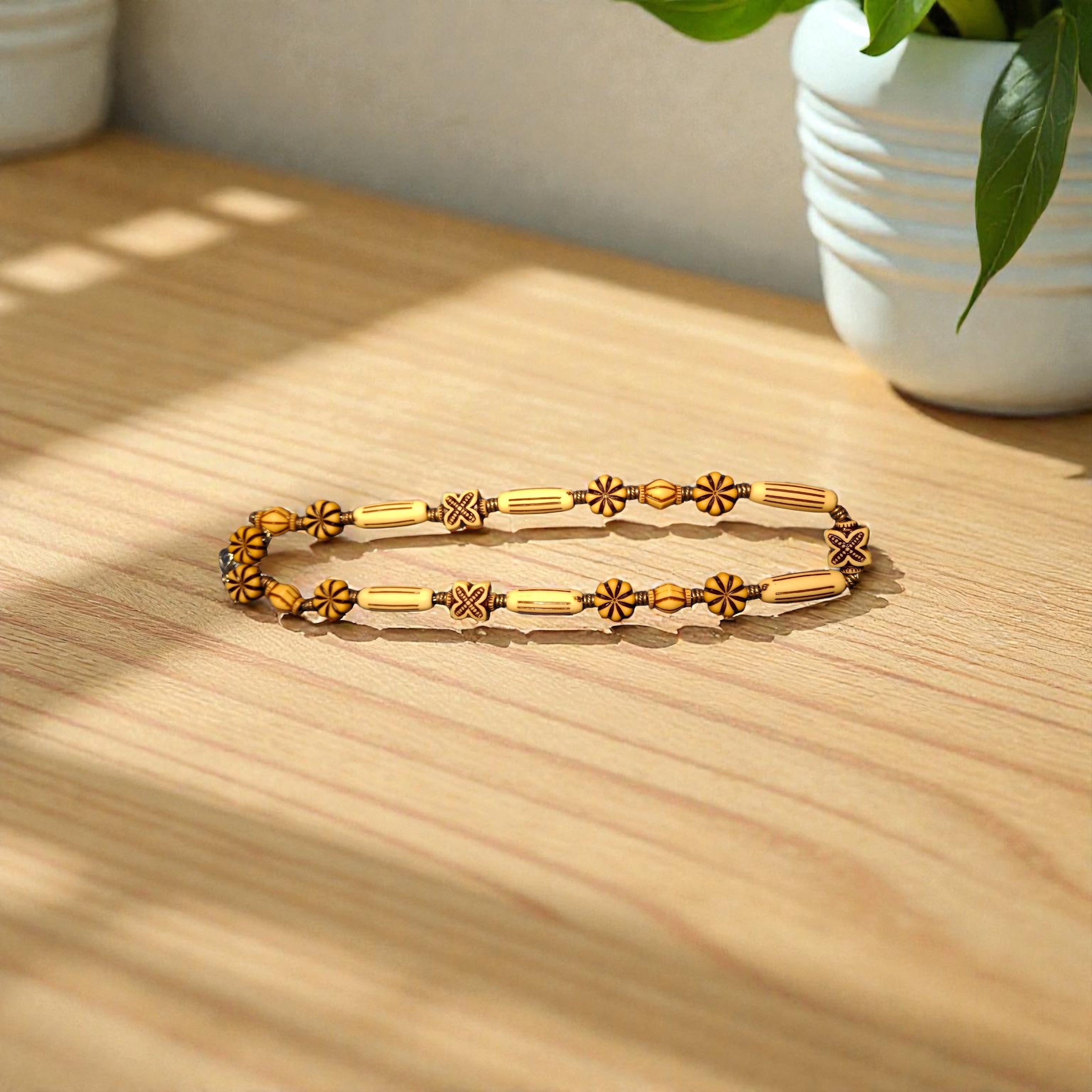 Tan/Light Tan Necklace