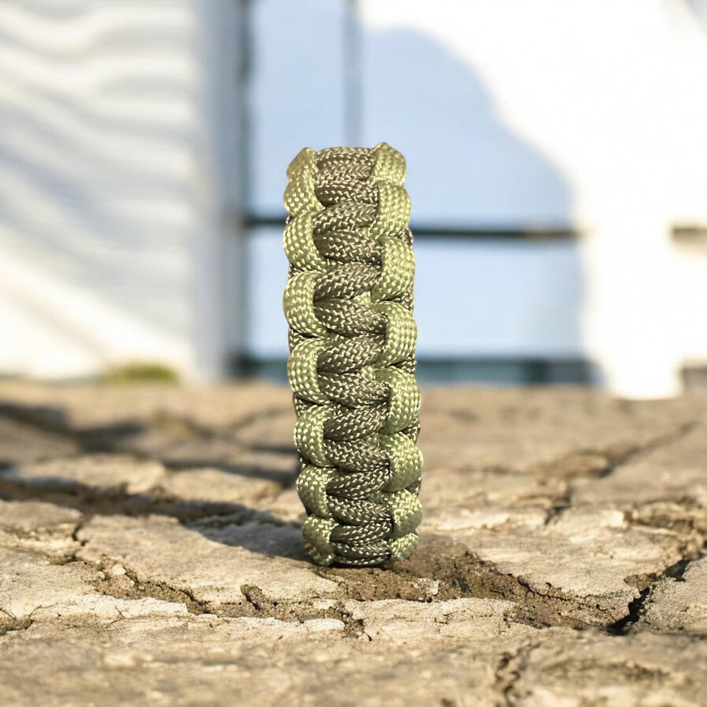 Light and Dark Green Paracord Bracelet