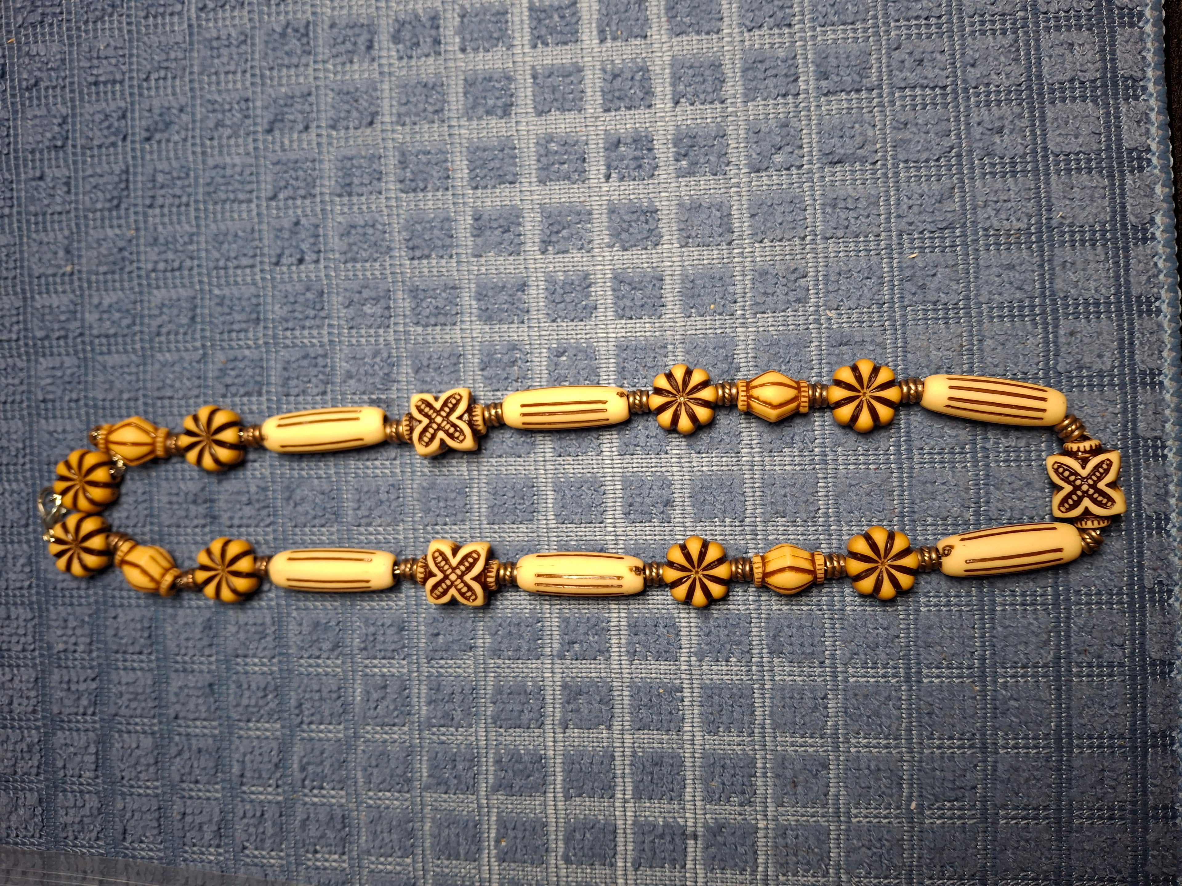 Tan/Light Tan Necklace